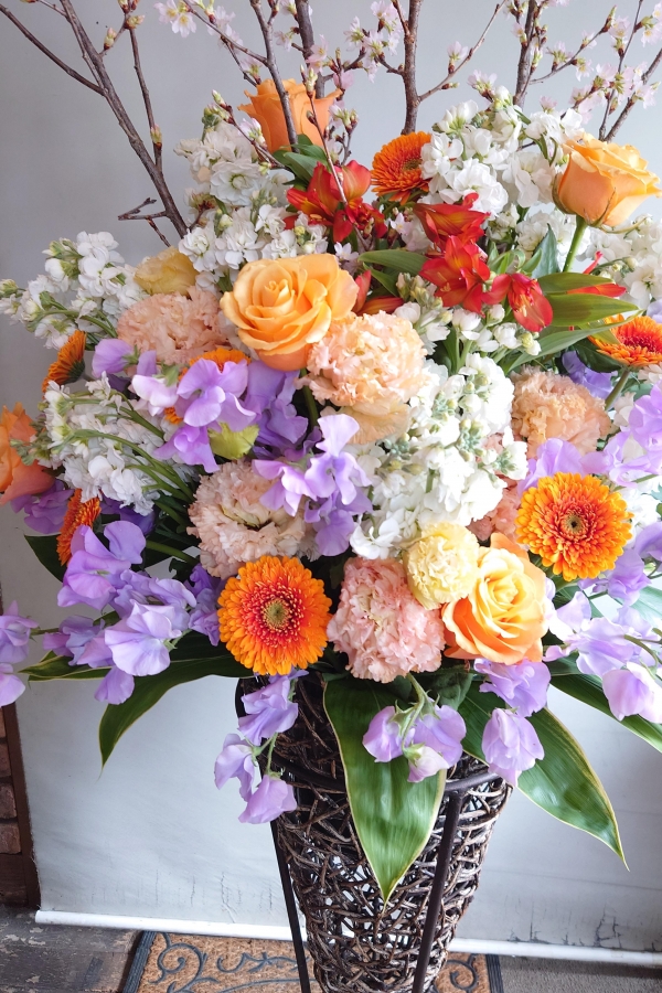 春らしい色あいのスタンドです